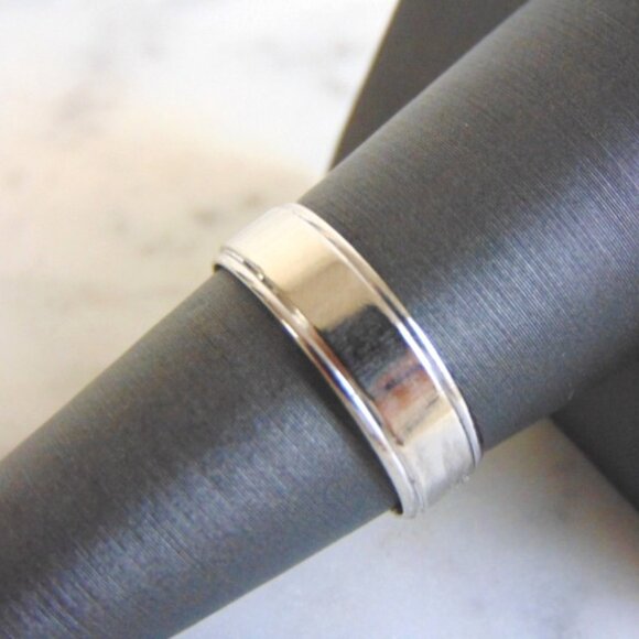 Mens Estate 10K White Gold Frederick Goldman Wedding Band Ring 2.7g E4163